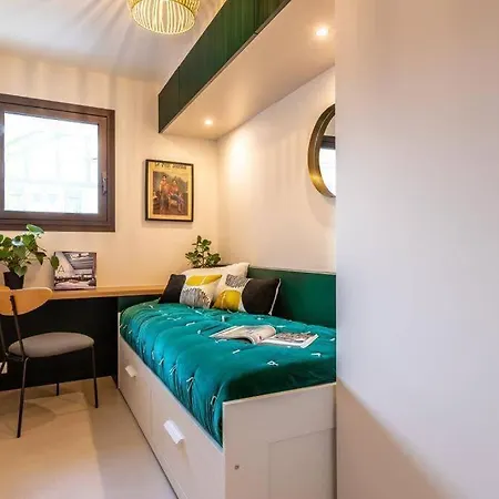 Apartment T3 Centre Proche Avec Parking Privatif *